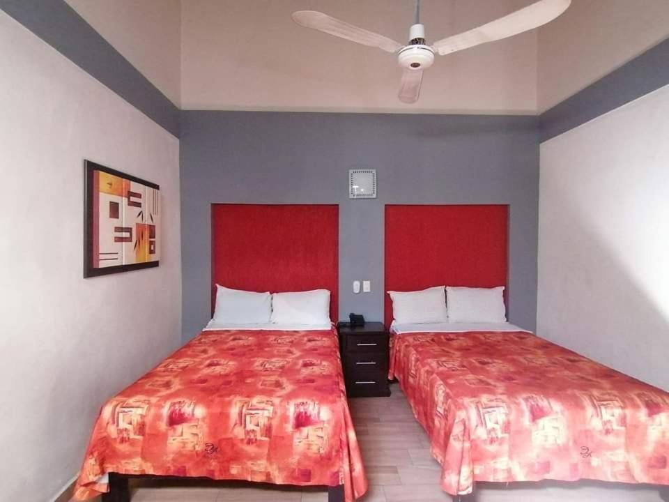 Hotel Ja Centro Гвадалахара Екстер'єр фото