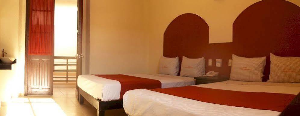 Hotel Ja Centro Гвадалахара Екстер'єр фото